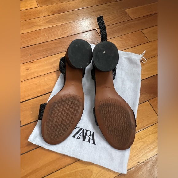 ZARA Black Ankle Strap Woven - Picture 5 of 7